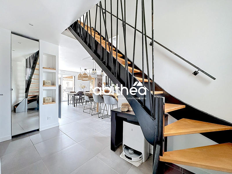 Maison - 165 m² - 7 pièces