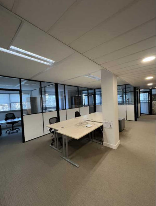 Bureau - 547 m²
