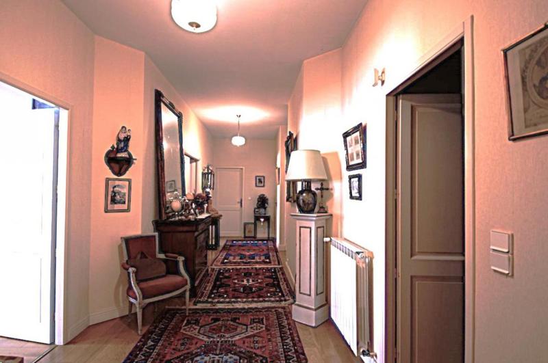 Maison - 525 m² - 10 pièces