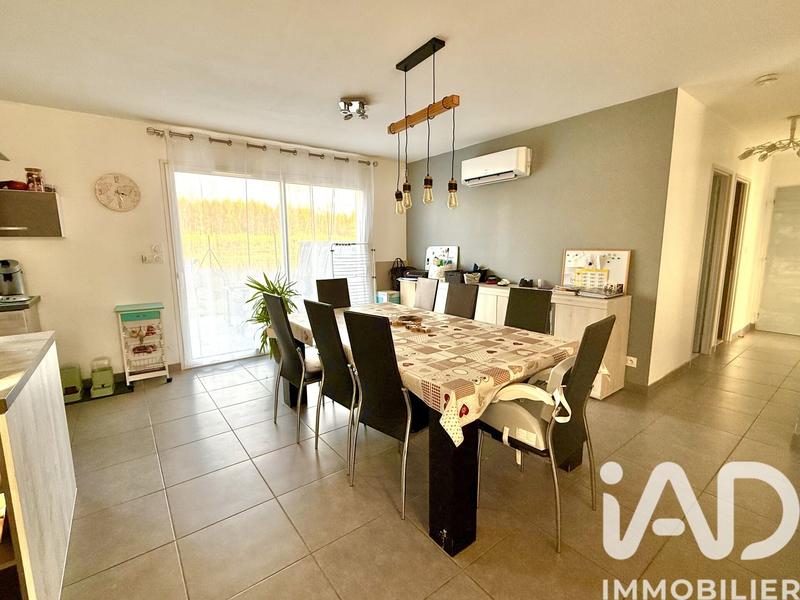 Maison - 95 m² - 5 pièces
