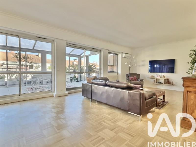 Appartement - 143 m² - 5 pièces