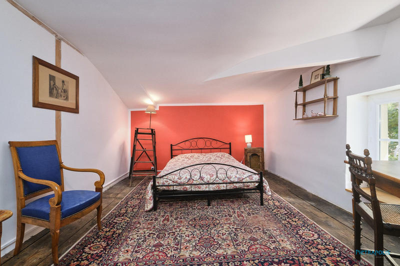 Maison ancienne - 300 m² - 13 pièces