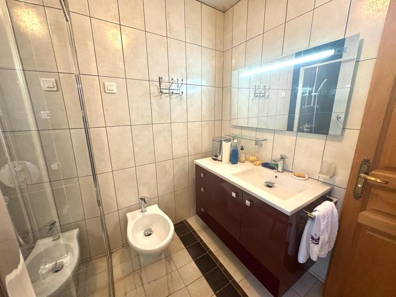 Maison - 184 m² - 7 pièces