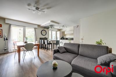 Appartement - 92 m² - 4 pièces