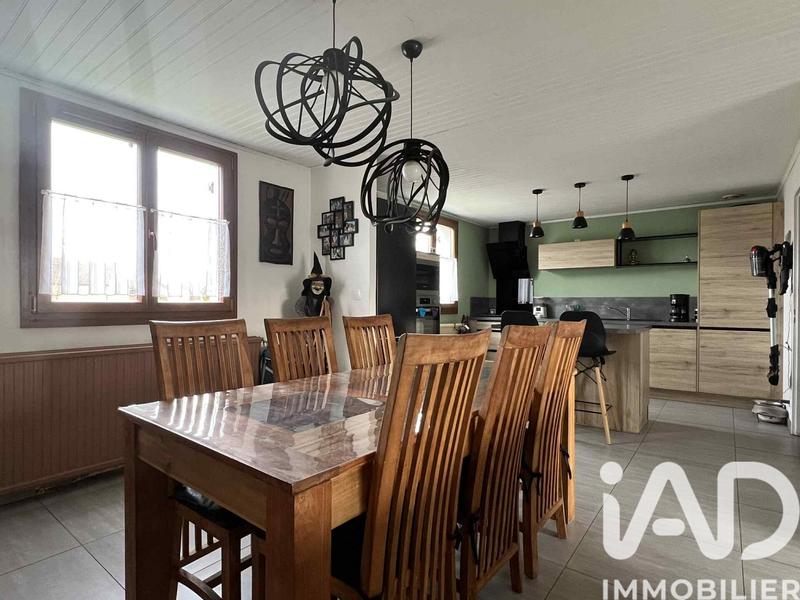 Maison - 99 m² - 4 pièces