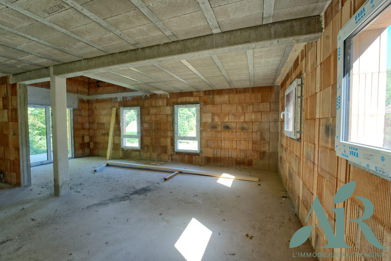 Maison - 105 m² - 4 pièces