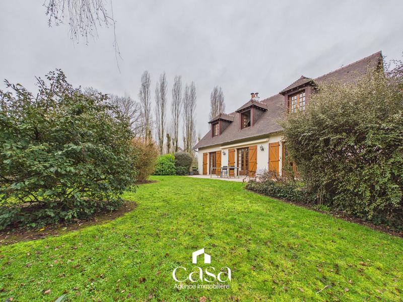 Maison traditionnelle - 128 m² - 6 pièces