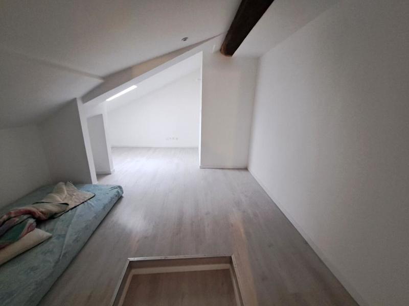 Maison - 248 m² - 11 pièces