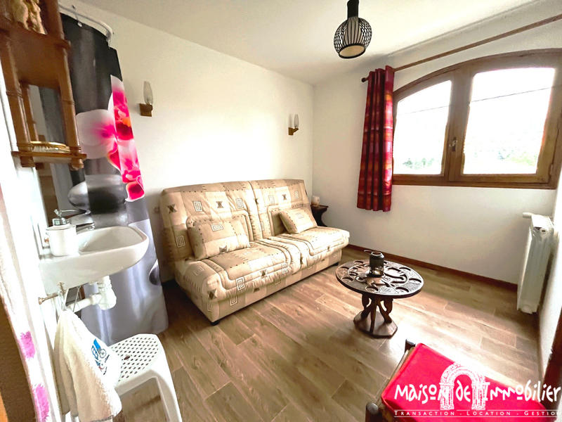 Maison - 161 m² - 6 pièces