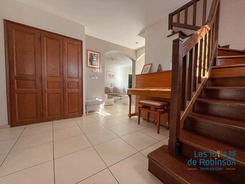 Maison - 184 m² - 7 pièces