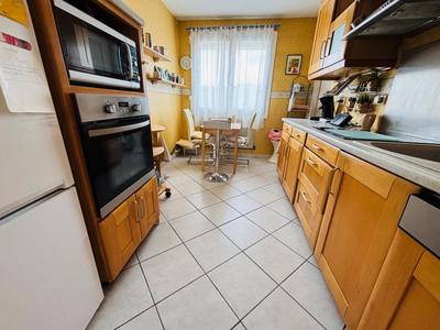 Appartement - 95 m² - 4 pièces