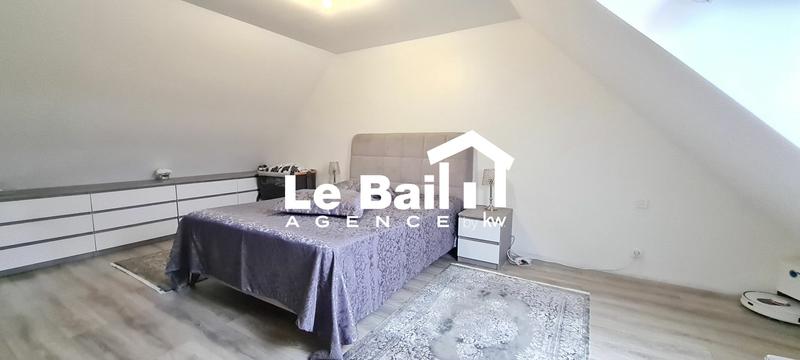 Maison - 228 m² - 8 pièces