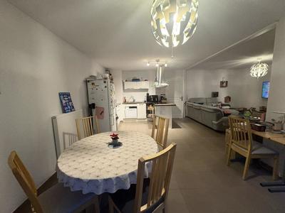 Maison - 98 m² - 4 pièces