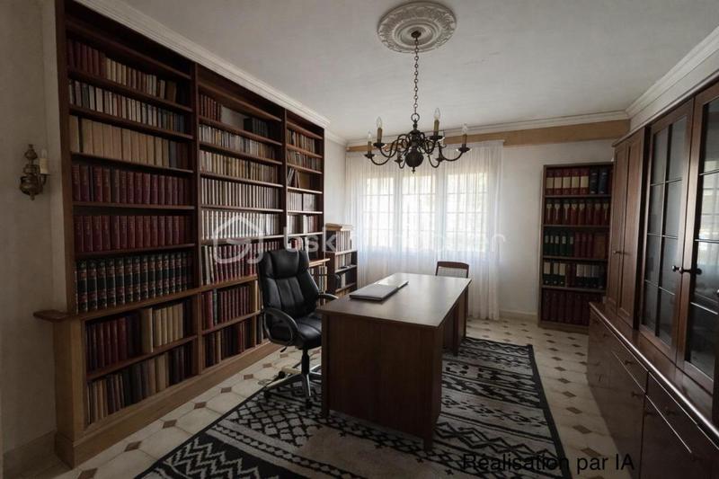 Maison - 308 m² - 9 pièces