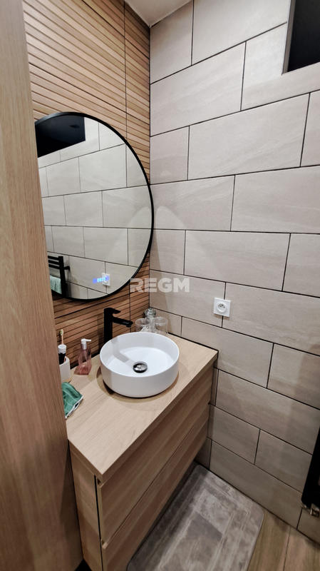 Maison - 180 m² - 6 pièces