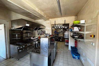 Maison - 359 m² - 6 pièces