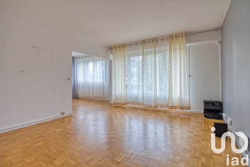 Appartement - 93 m² - 5 pièces