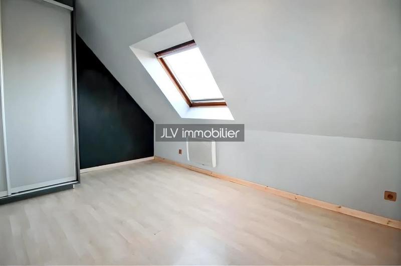 Maison - 90 m² - 6 pièces