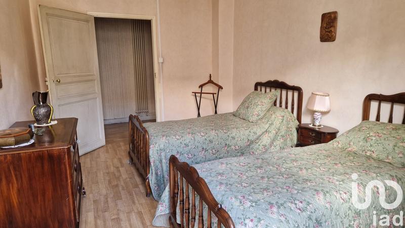 Maison de village - 360 m² - 10 pièces