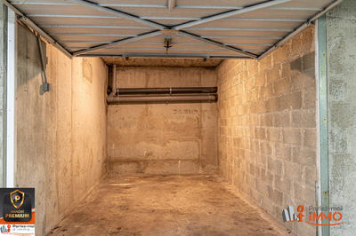 Parking / Garage - 14 m²