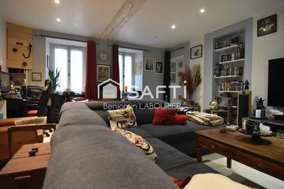 Maison - 140 m² - 5 pièces