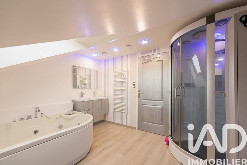 Maison - 150 m² - 6 pièces