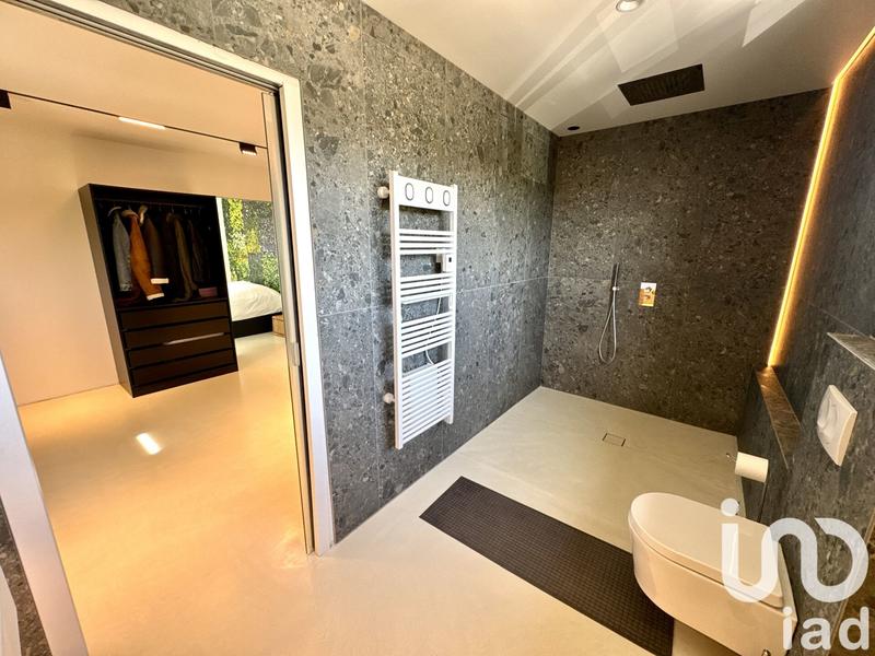 Maison - 192 m² - 6 pièces