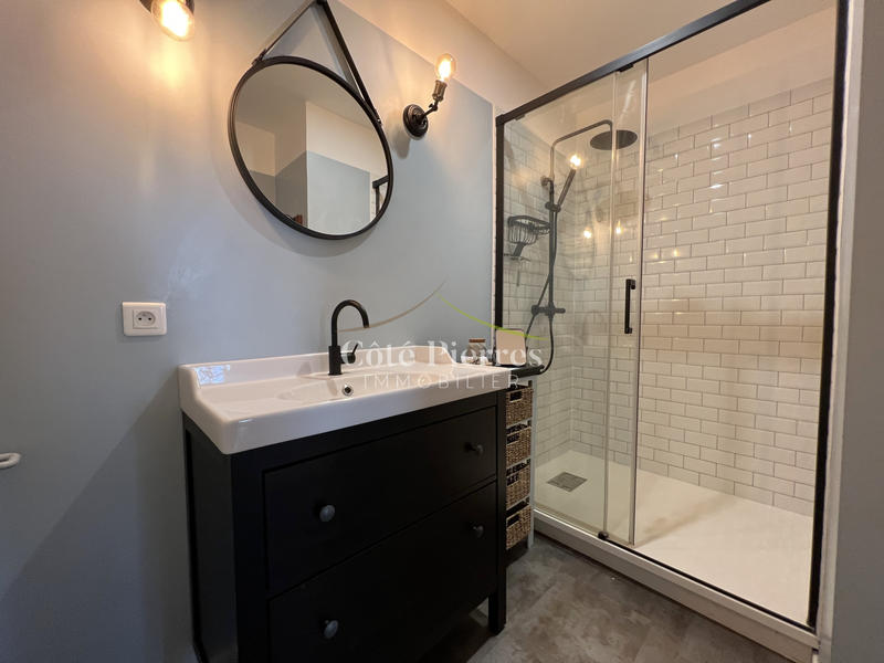 Appartement - 64 m² - 2 pièces