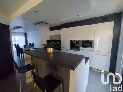 Maison - 102 m² - 5 pièces