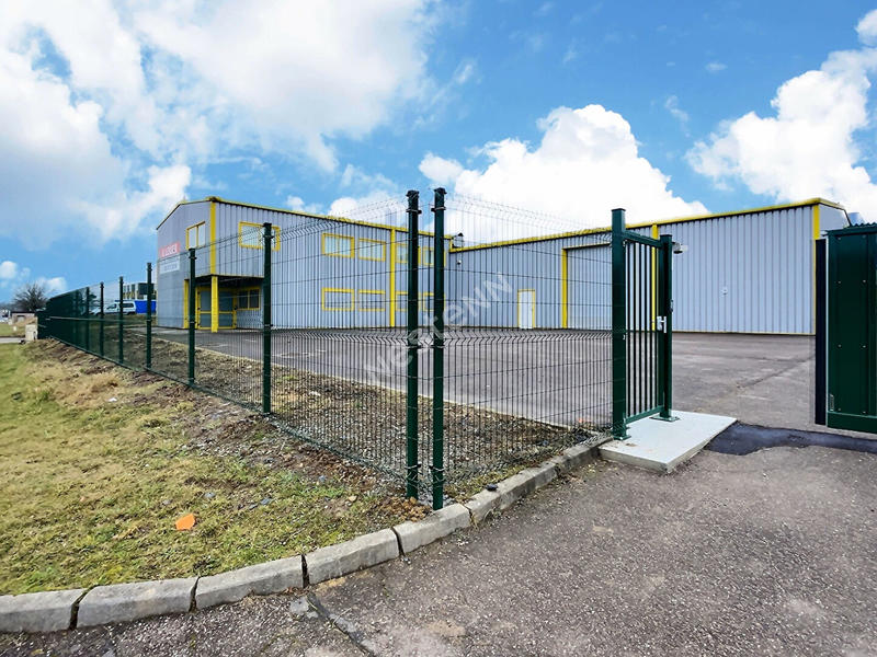 Local d'activité / Entrepôt - 1 250 m²