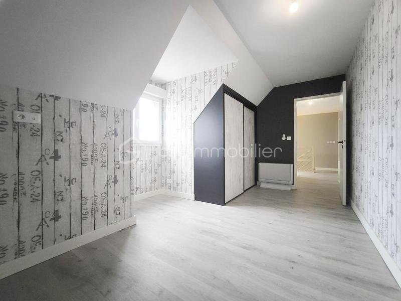 Maison - 143 m² - 5 pièces