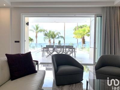 Appartement - 220 m² - 4 pièces