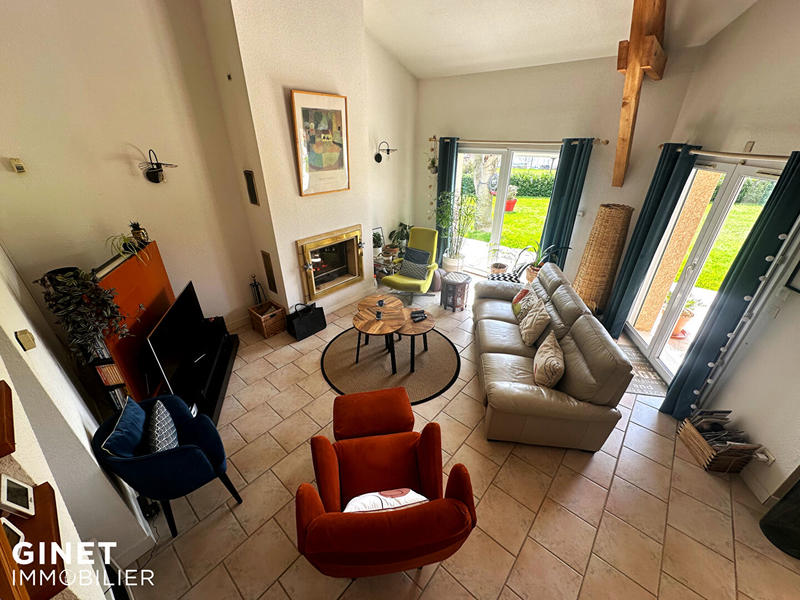 Maison - 184 m² - 6 pièces