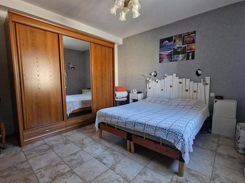 Demeure - 175 m² - 5 pièces