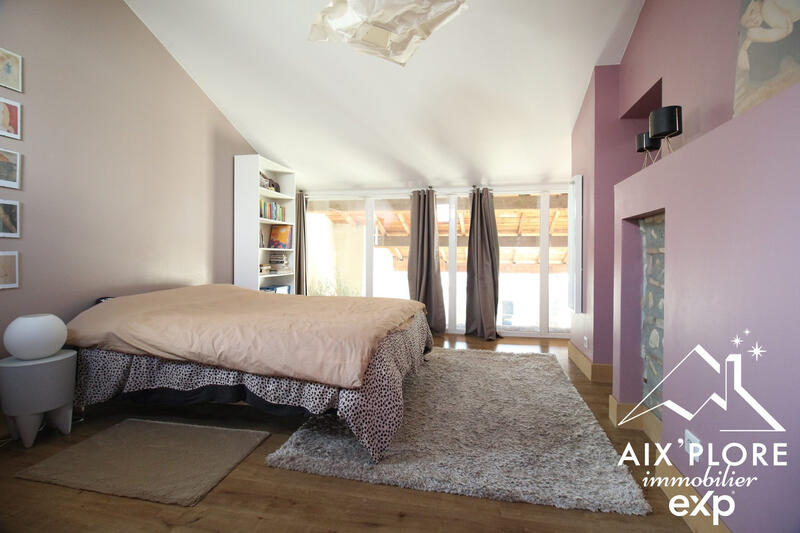 Maison ancienne - 175 m² - 6 pièces