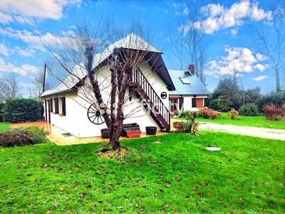 Maison - 170 m² - 8 pièces