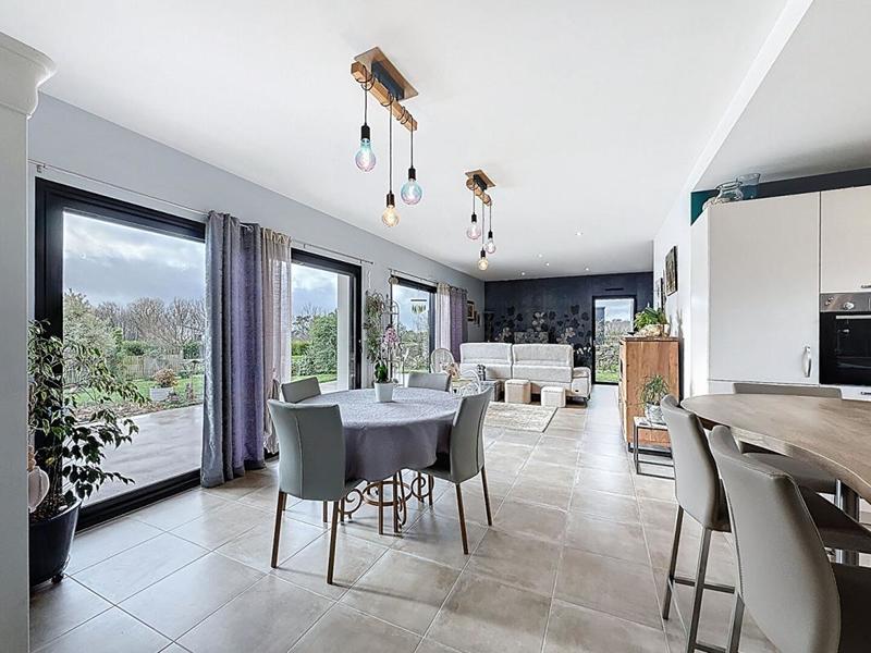 Maison - 140 m² - 6 pièces