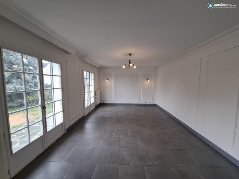 Maison - 135 m² - 6 pièces