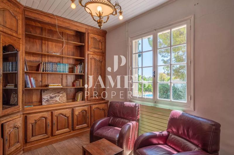 Maison - 160 m² - 5 pièces