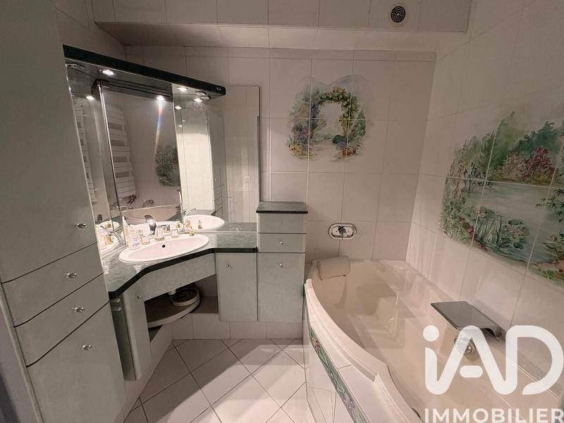 Appartement - 91 m² - 5 pièces