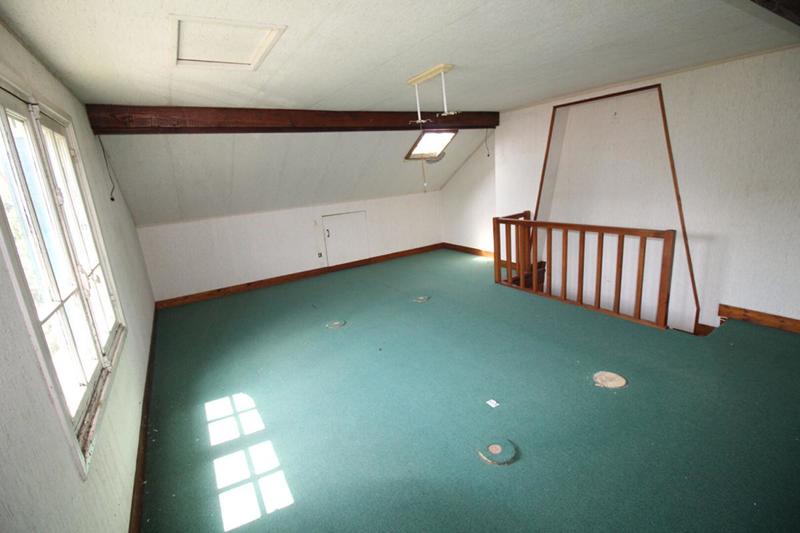 Maison - 104 m² - 5 pièces