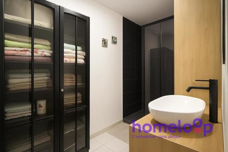 Appartement - 94 m² - 4 pièces