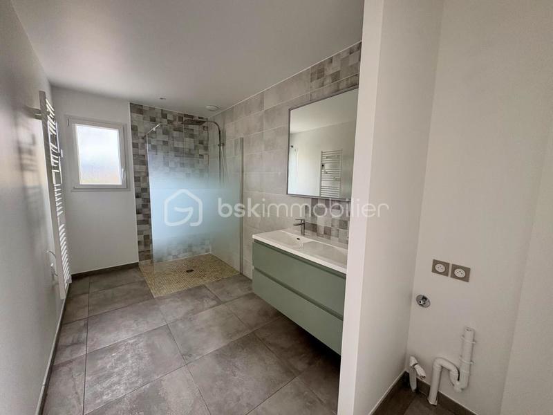 Maison jumelée - 82 m² - 3 pièces