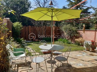 Maison - 95 m² - 5 pièces