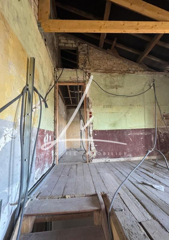 Maison - 80 m² - 4 pièces