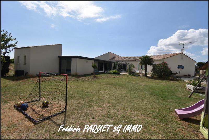 Villa - 204 m² - 8 pièces