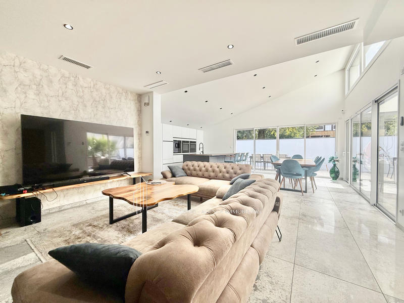 Villa - 165 m² - 7 pièces