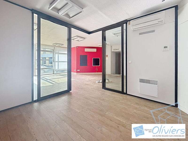 Immeuble - 111 m² - 5 pièces