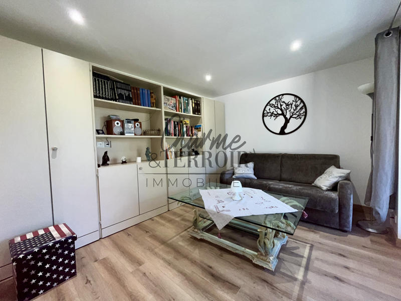 Villa - 170 m² - 9 pièces