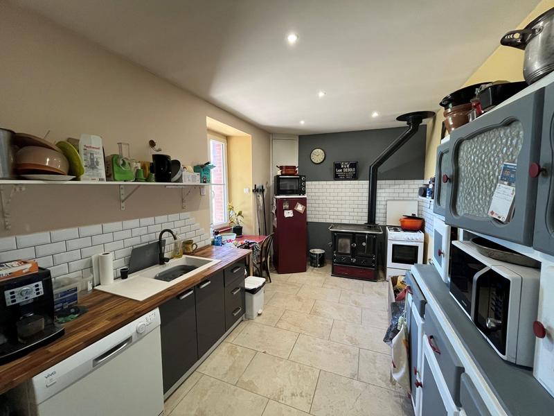 Maison - 94 m² - 5 pièces